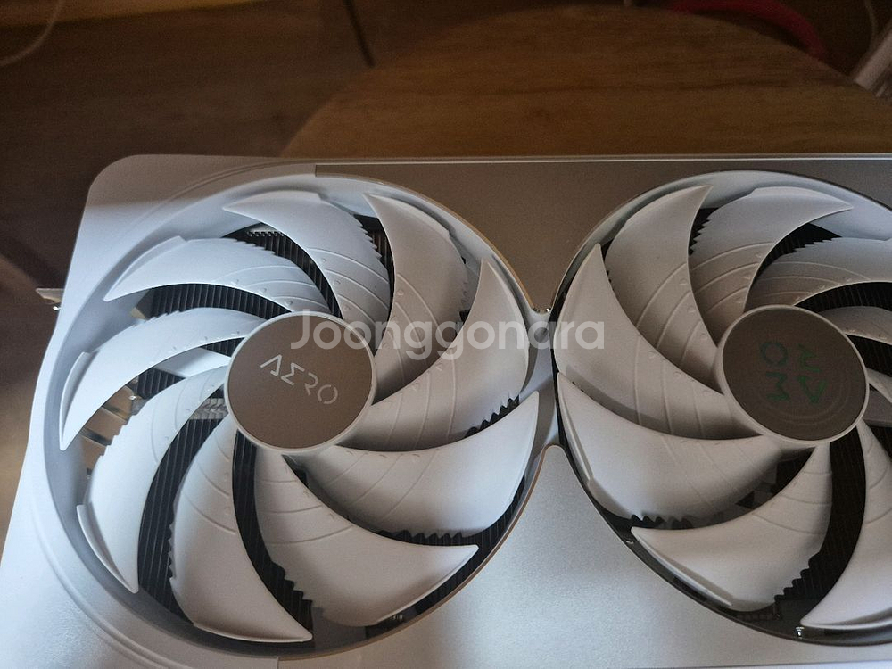 기가바이트 RTX 5070Ti AERO OC 그래픽카드--6