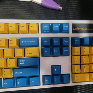 레오폴드900r pd 저소음적축 스웨디시화이트