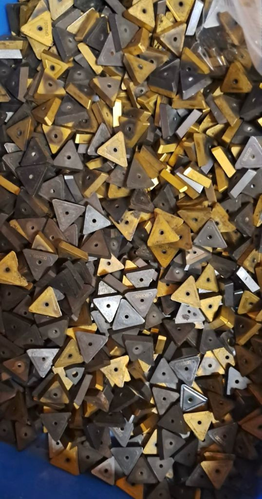 폐초경 . 하이스. 엔드밀. 팁 다 매입합니다 이미지