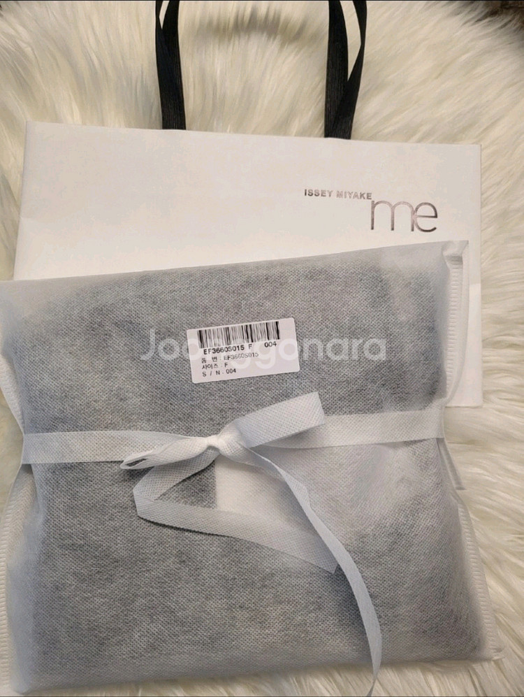 미 이세이미야케 탑 스트레치 플리츠 탑 블랙 F사이즈--6