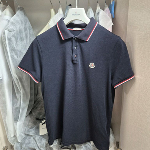 정품 한글택 몽클레어 반팔카라티 L 100