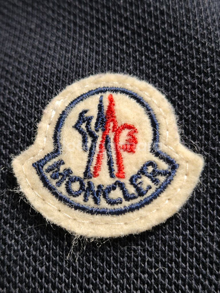 정품 한글택 몽클레어 반팔카라티 L 100--6