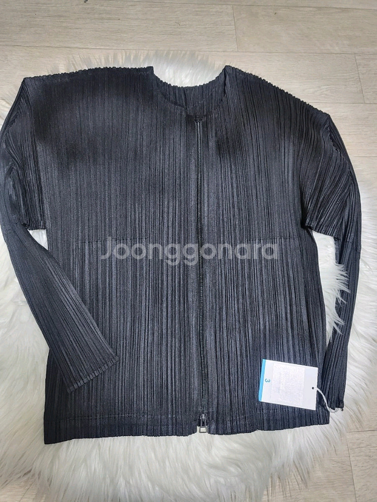 이세이미야케 플리츠플리즈 가디건 집업 가디건 2월 먼슬리 블랙 3사이즈--4
