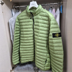 새상품급 스톤아일랜드 경량패딩 105-110XL-XXL