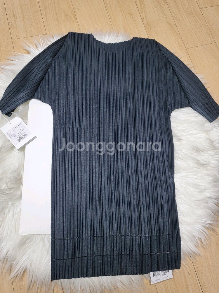 이세이미야케 플리츠플리즈 탑 소프트 플리츠 탑 챠콜 F사이즈--4