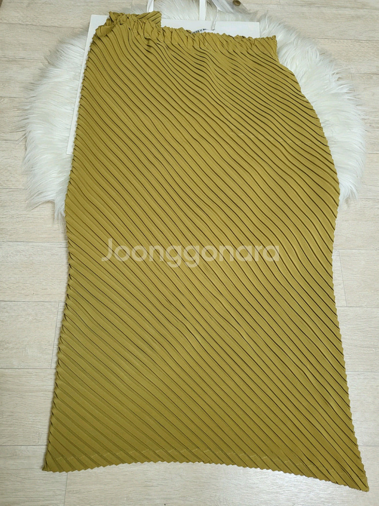 이세이미야케 스커트 리터레이션 플리츠 스커트 오커 2사이즈--1