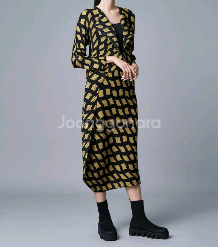 이세이미야케 스커트 리터레이션 플리츠 스커트 오커 2사이즈--8