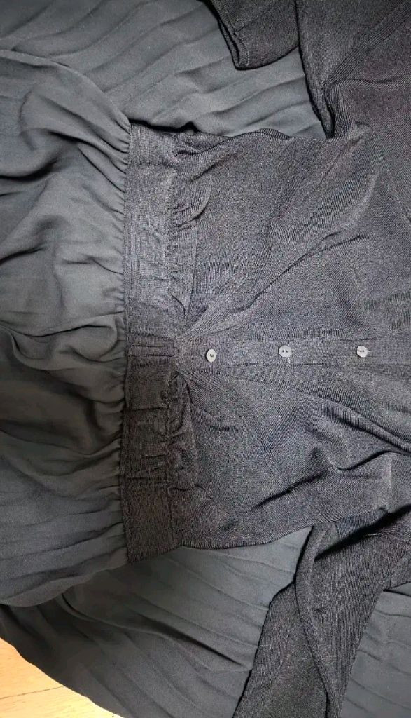 네롤리36 밴딩 플리츠 원피스 - 블랙--6