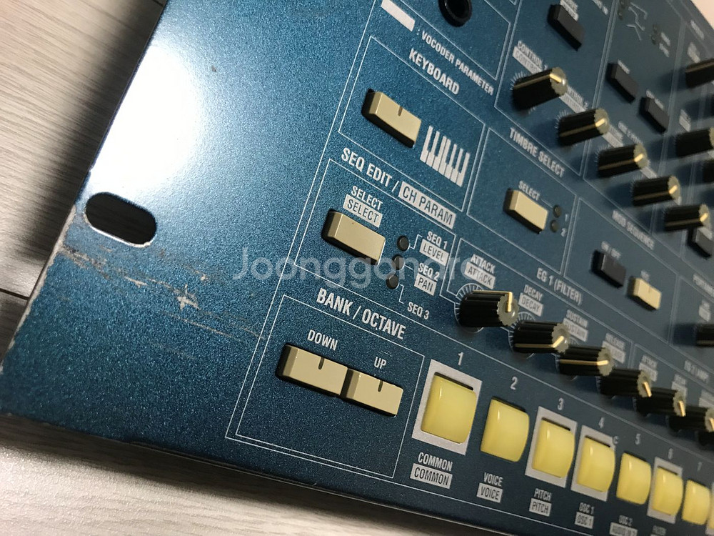 코르그 MS2000R 아날로그 모델링 신디사이저--1