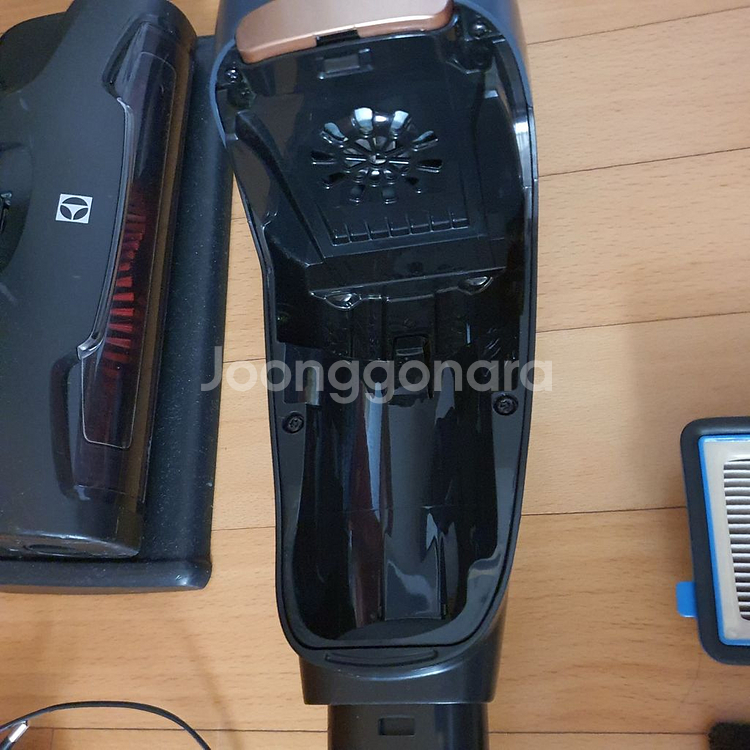 일렉트로룩스 무선청소기 버큠 싸이킹 로보 로봇 무선 흡--3