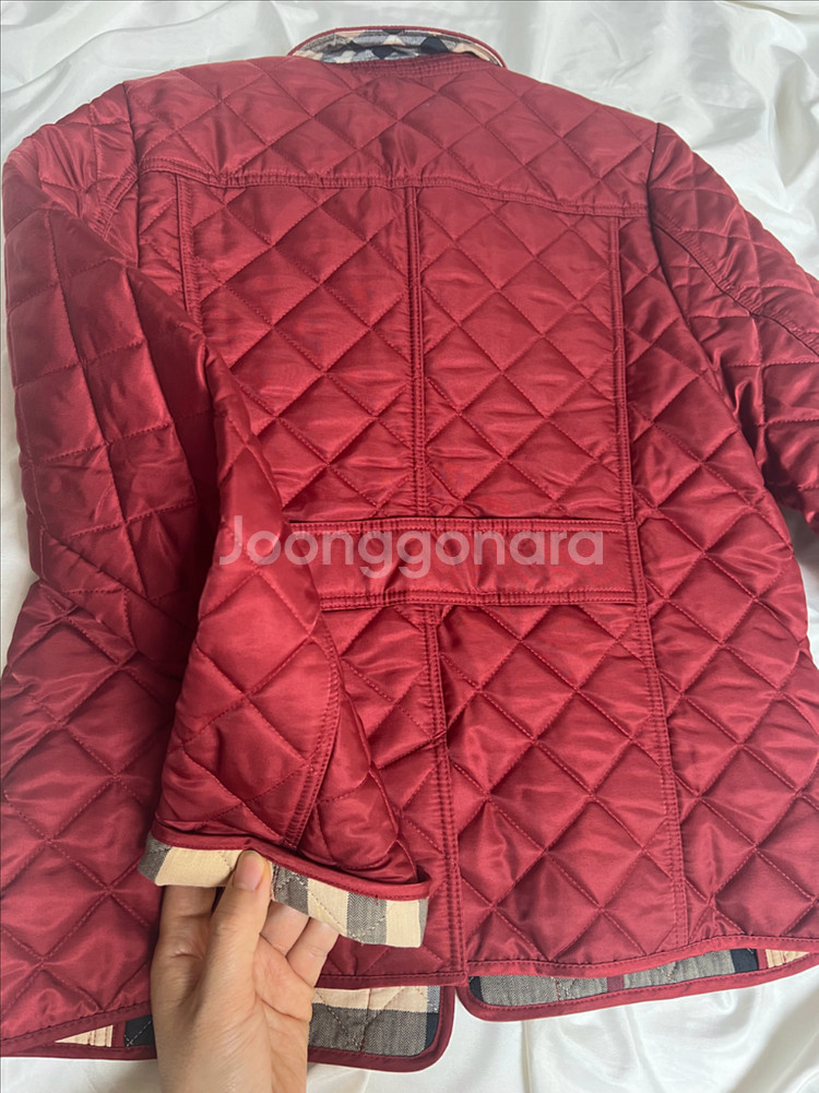 버버리 퀼팅 자켓--3