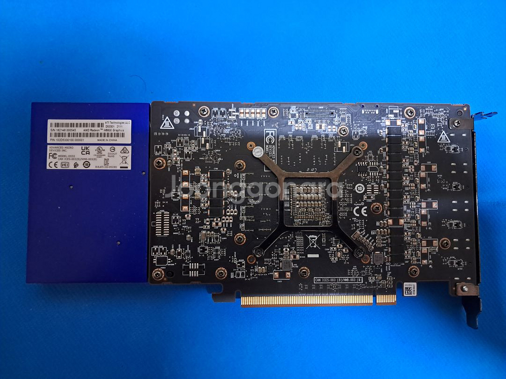 AMD 라데온 PRO W6600 / D6 8G--1