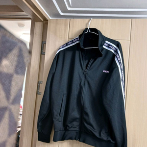 나디 트랙탑 L사이즈