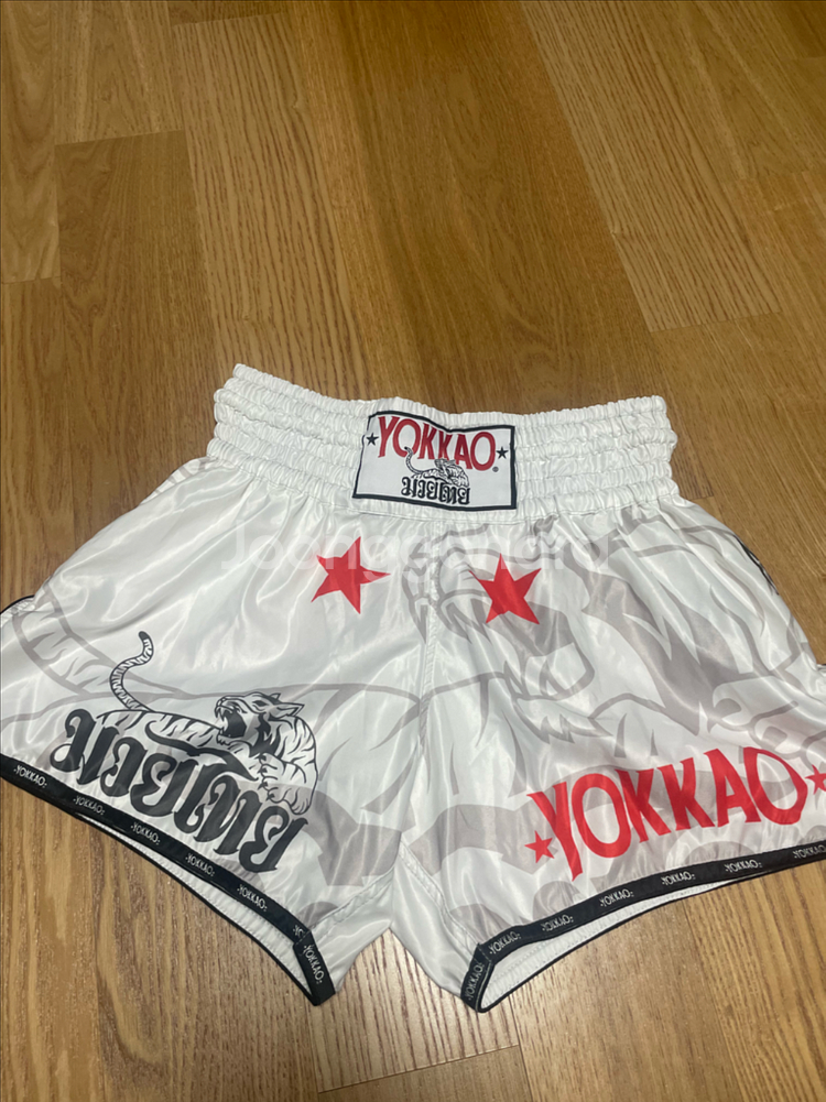 요카오 무에타이 쇼츠 L 사이즈팝니다--0