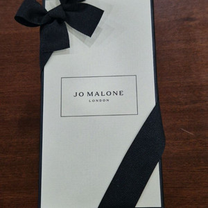 조말론 잉글리시 페어 앤 프리지아 코롱 50ml 미개봉