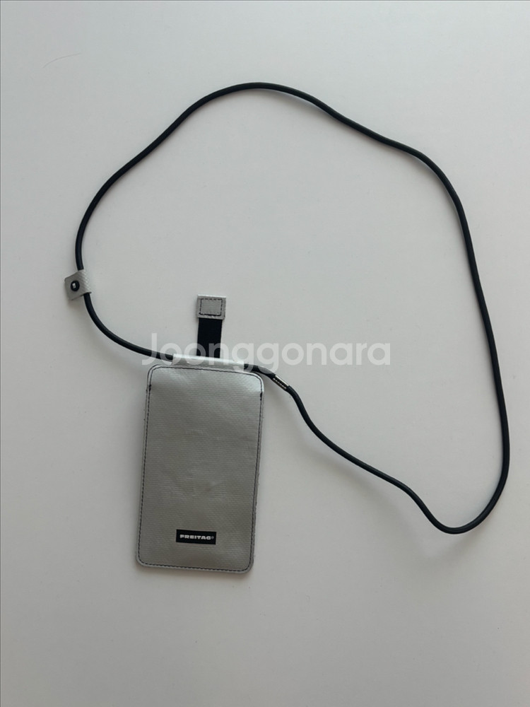 프라이탁 넥 파우치--0