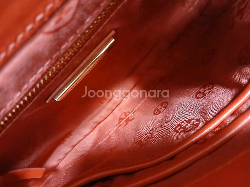 토리버치.ㅡ레드클러치백--4