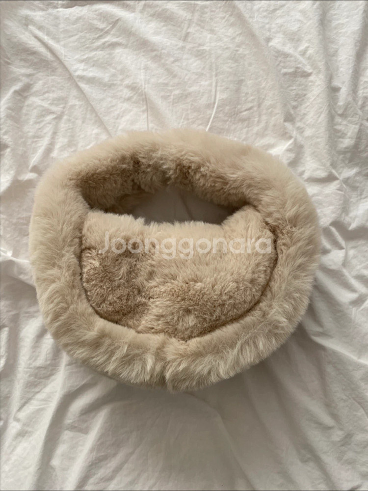 자라 에코 퍼 핸드백--0