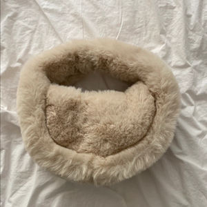 자라 에코 퍼 핸드백