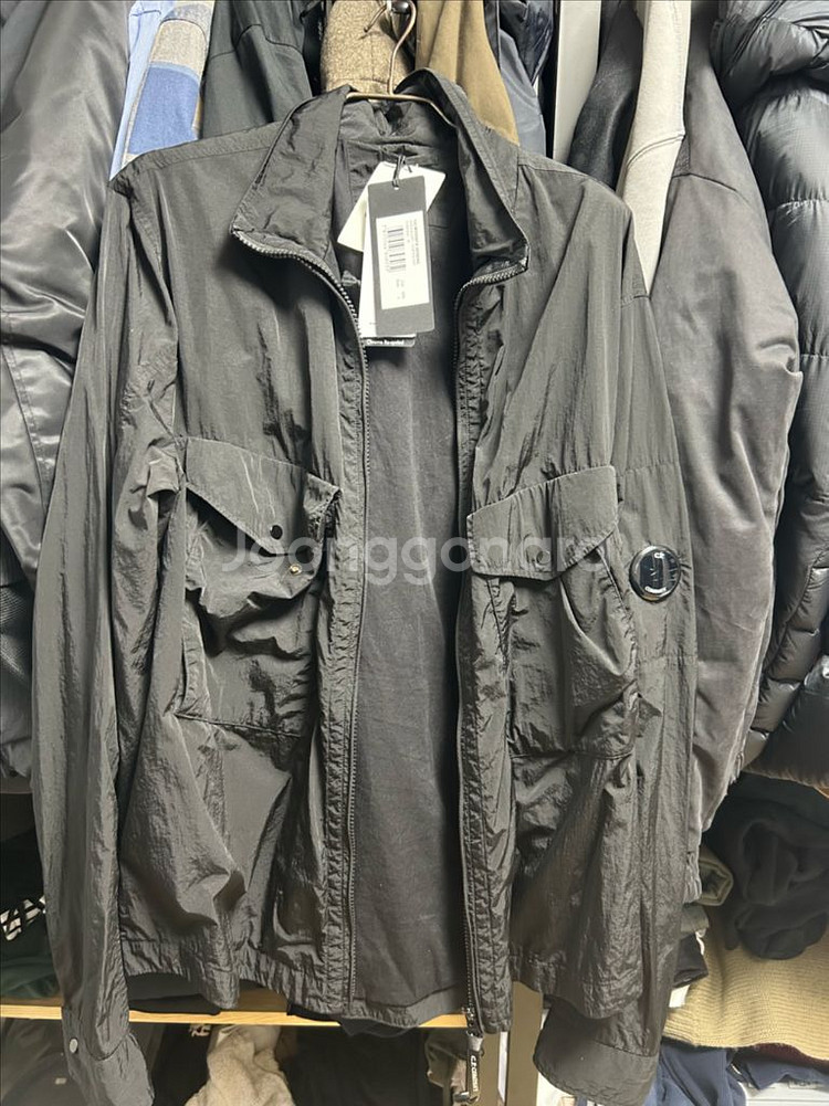 CP컴퍼니 렌즈 와펜오버셔츠 L(103-105) 팝니다--0