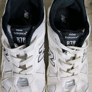 뉴발란스키즈 878 운동화 220사이즈