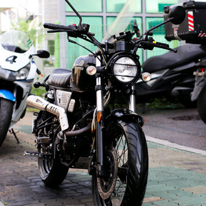 부캐너125 2022년식 오토바이 판매합니다