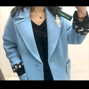 럭키슈에뜨 코트