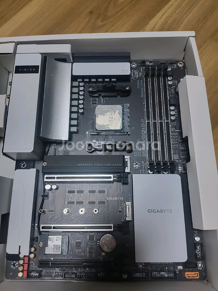 라이젠 5600 CPU + 기가바이트 메인보드 세트--1