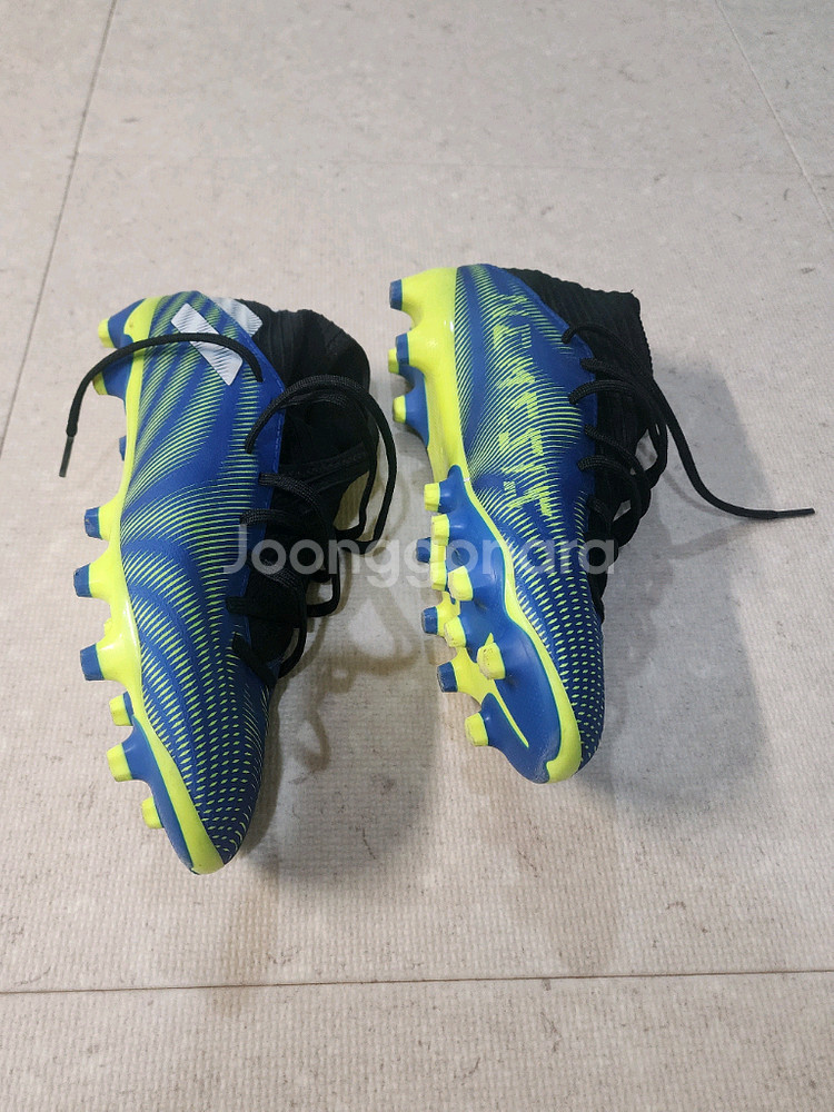아디다스 네메시스 3MG 축구화 팝니다 (사이즈 260)--3