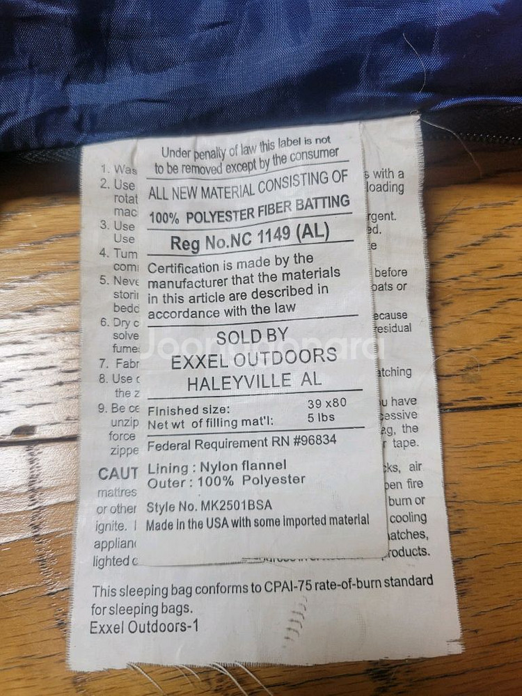 캠핑 침낭 2개 + 콜맨 베개 2개--3