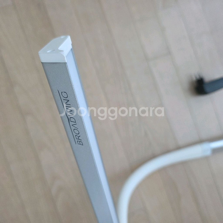 책상 스탠드 - 프리즘 브로드윙 LSP 9000--2