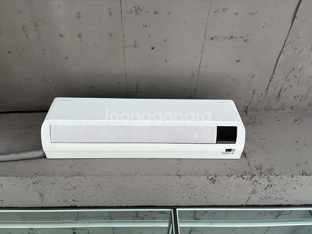삼성 13평형 벽걸이 에어컨(냉난방기)--1