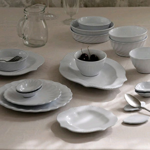 쓰임 블랑 4인 홈세트 27P 화이트 식기 그릇 접시