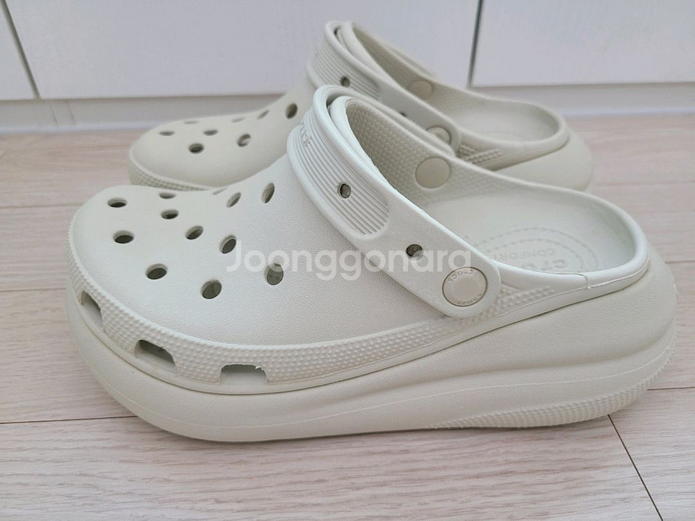 크록스 플랫폼 클로그 M6/W8--0