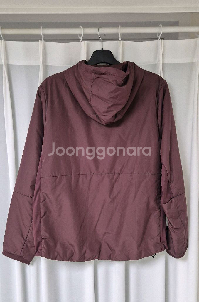 나이키 써마핏 경량패딩 골프 런닝 자켓 후드 아톰 맛 바람막이 acg 기능성--1