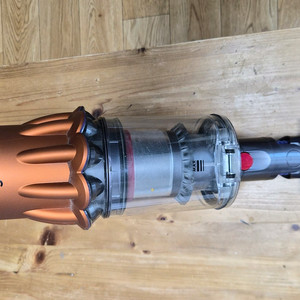 디지털슬림 다이슨 무선 청소기 본체와 헤드 SV18