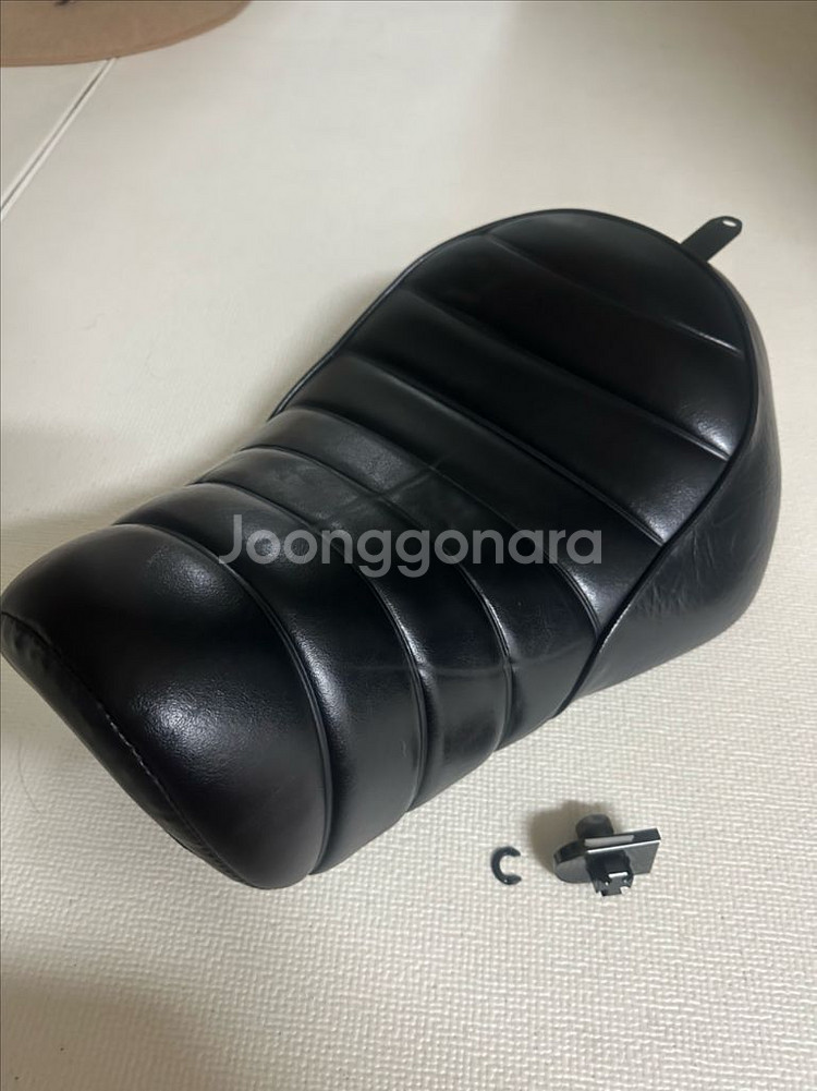 16년식 아이언883 순정 번데기시트+탱크업킷--1