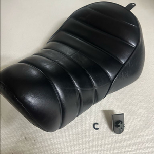 16년식 아이언883 순정 번데기시트+탱크업킷