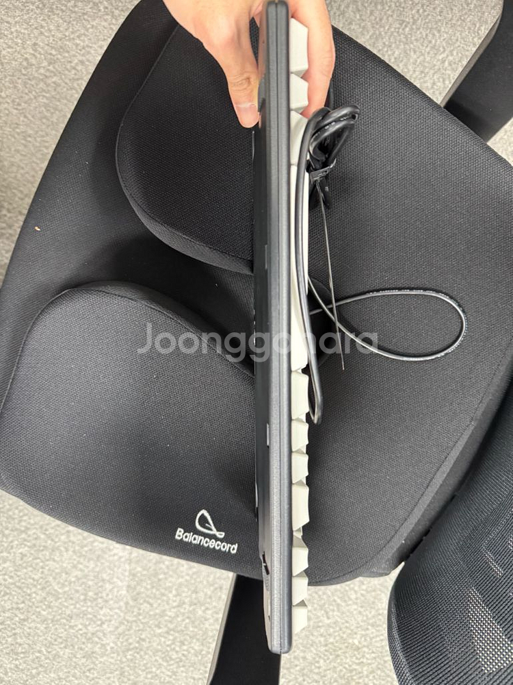 리얼포스 87U 텐키리스 45g 균등 저소음 아님--2