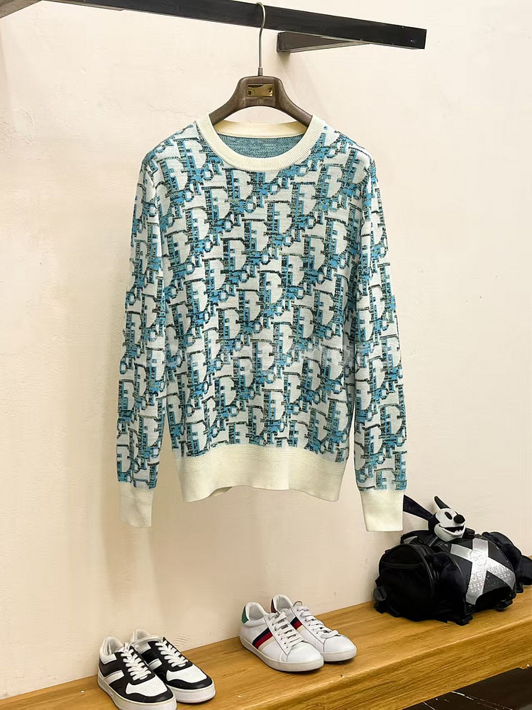 <디ㅣ올> 새상품 / 니트 / 약 100 사이즈 (여성 77)--0