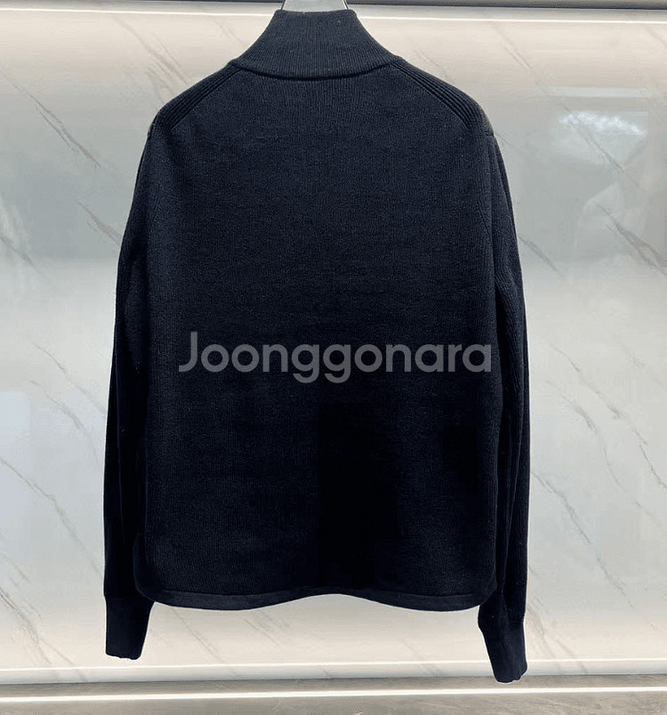 <디ㅣ올> 새상품 / 니트패딩 / 약 100 사이즈 (여성 77)--1