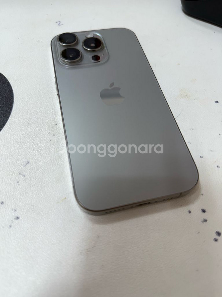 아이폰16프로 256G 새폰급 배터리100% 잠깐 사용--0