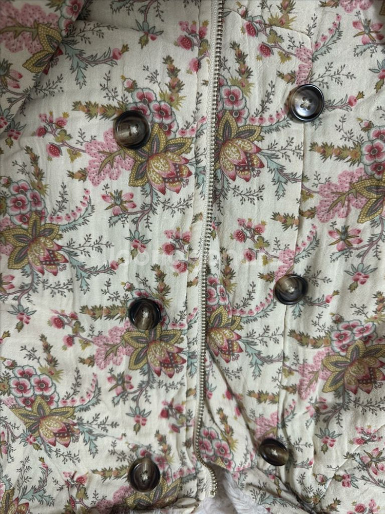 루이스미샤 털코트8y 판매합니다--1