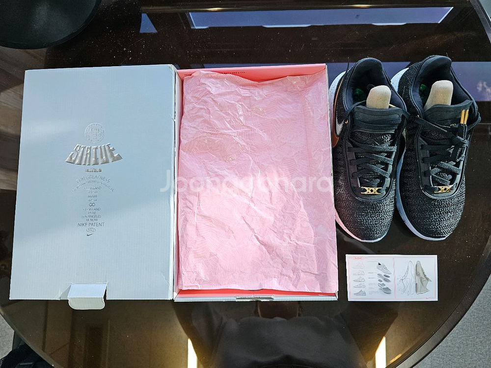 [새상품] 르브론20 발볼일반 블랙 골드 농구화--7