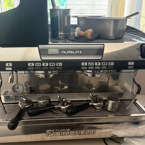 고장난커피머신 부품용커피머신 오래괸커피머신유상매입합니다