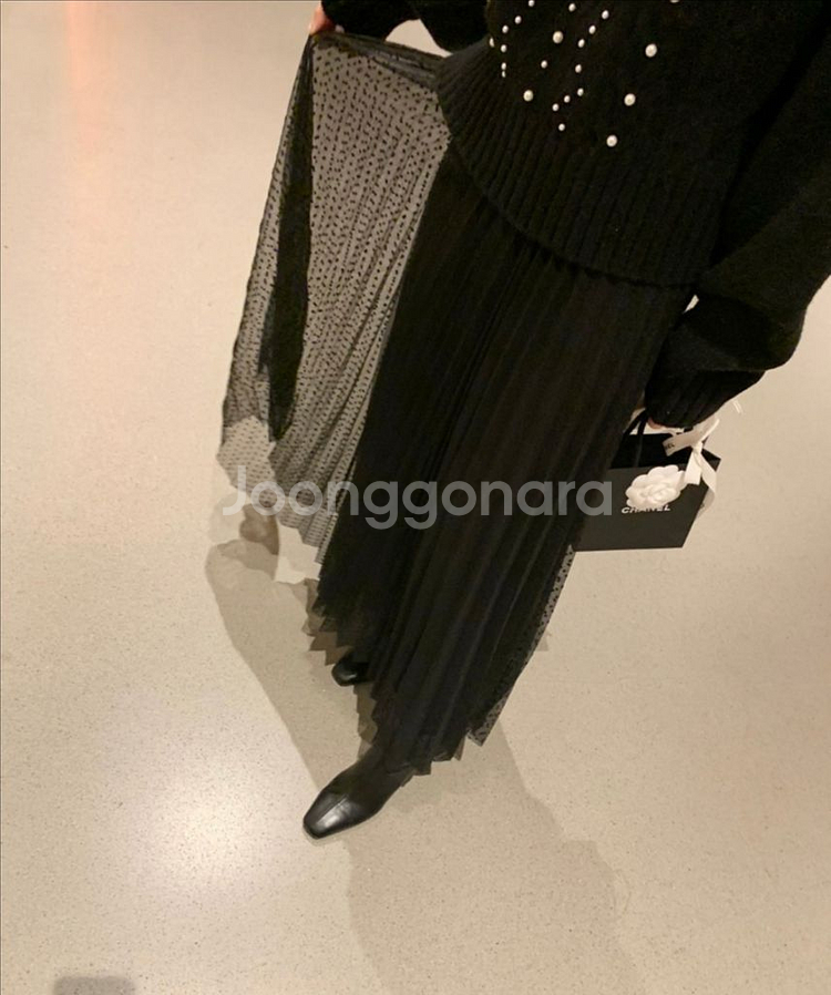 바이씨니 도트샤 스커트 블랙--3