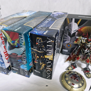 디지몬 피규어 오메가몬 알파몬 황제드라몬 듀크몬 워그레이몬