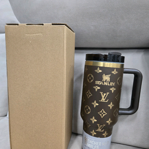 루이비통 스탠리 모노그램 텀블러