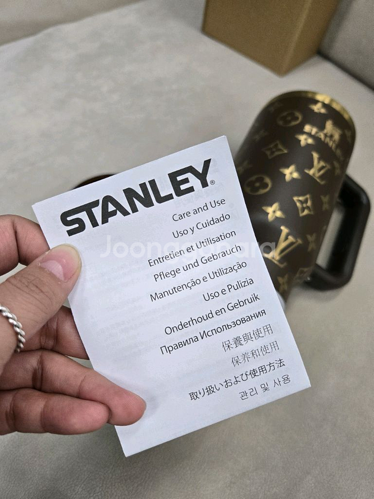 루이비통 스탠리 모노그램 텀블러--2