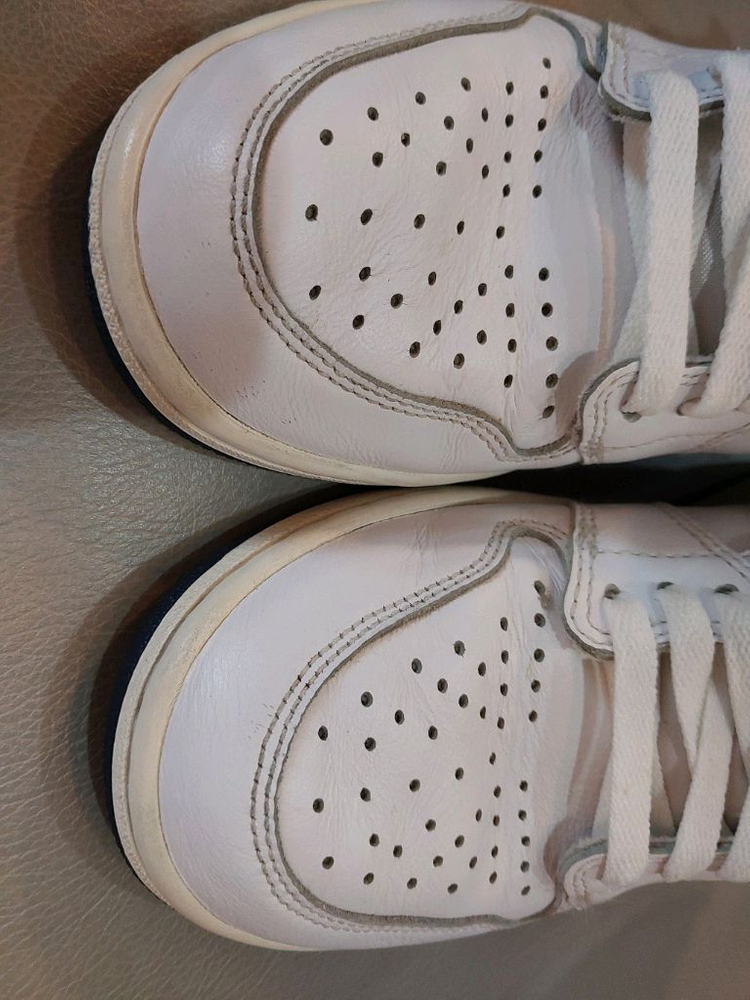 나이키 에어 조던 1 레트로 하이 OG 메탈릭 네이비 맨사이즈 250mm 택포 4만5천원 이미지